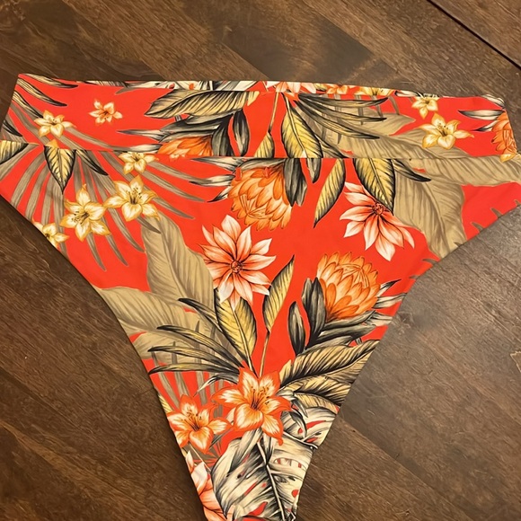Vintage tropical print bikini bottoms by Banana Moon - Picture 3 of 5
